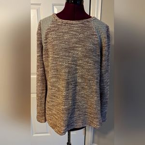 Sanctuary nubby knit sweater with Gray quilted shoulders